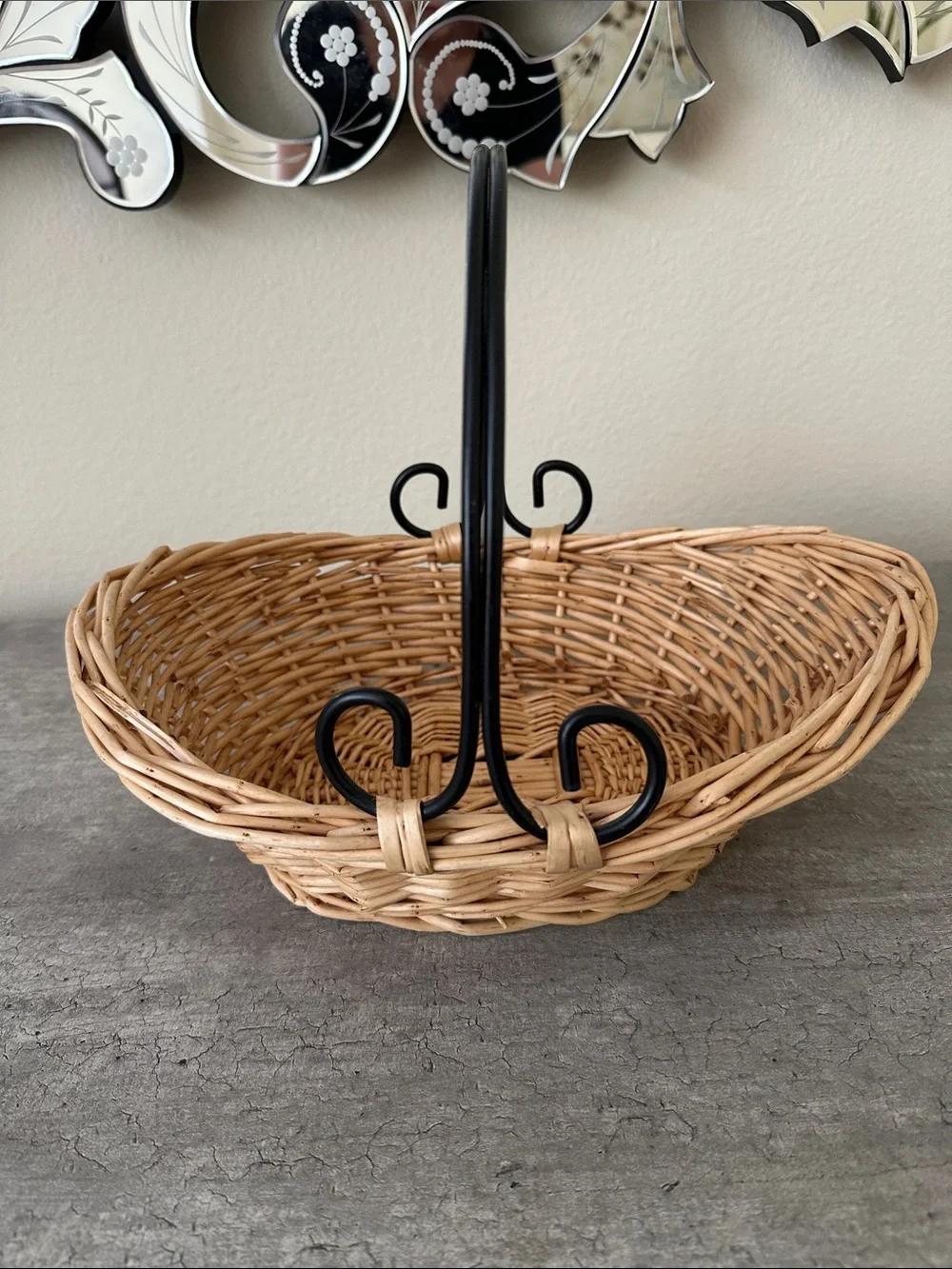 Wicker Basket with Black Metal Handle - Natural